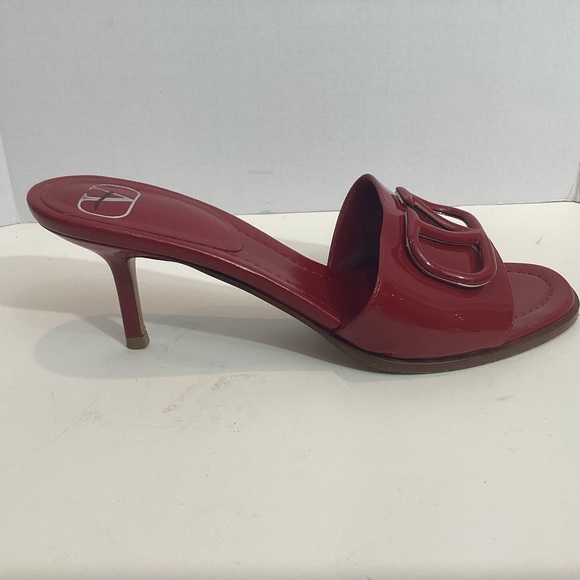 VALENTINO GARAVANI VLOGO PATENT LEATHER SANDALS 37.5